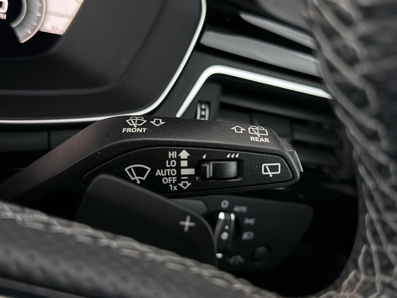 Audi A4 Avant thumbnail Misc Controls