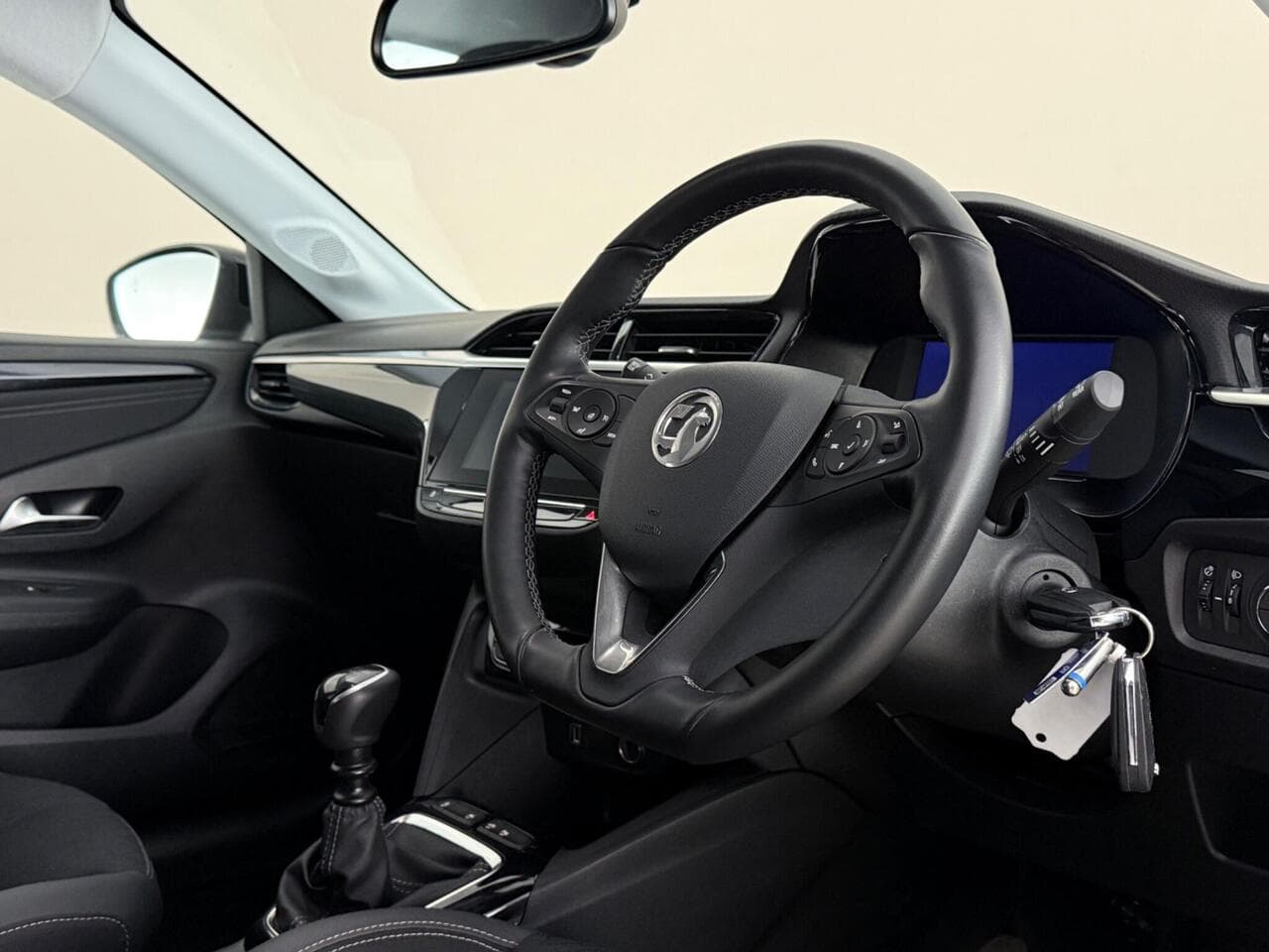Vauxhall Corsa thumbnail Interior Front