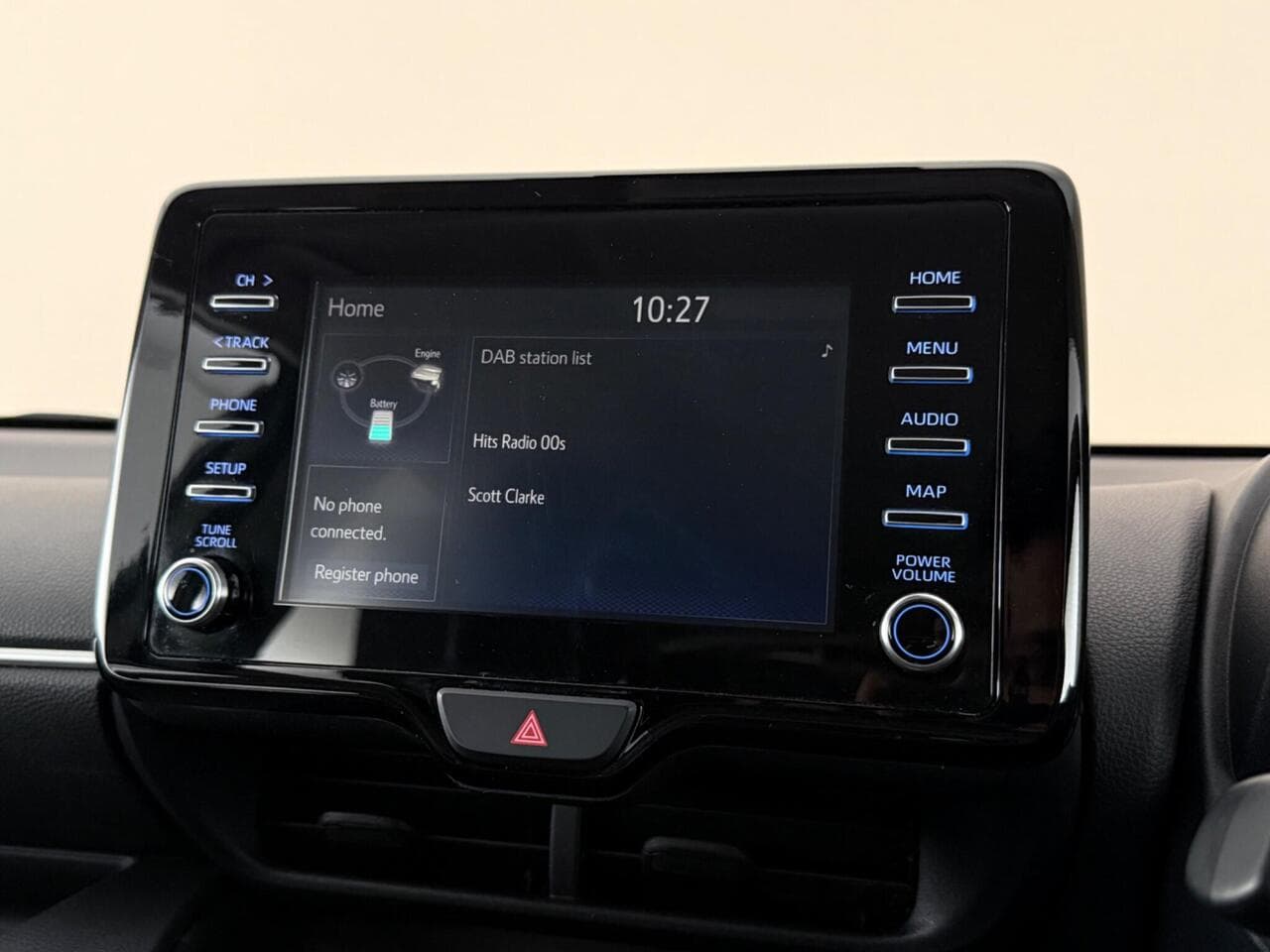Toyota Yaris thumbnail Infotainment System