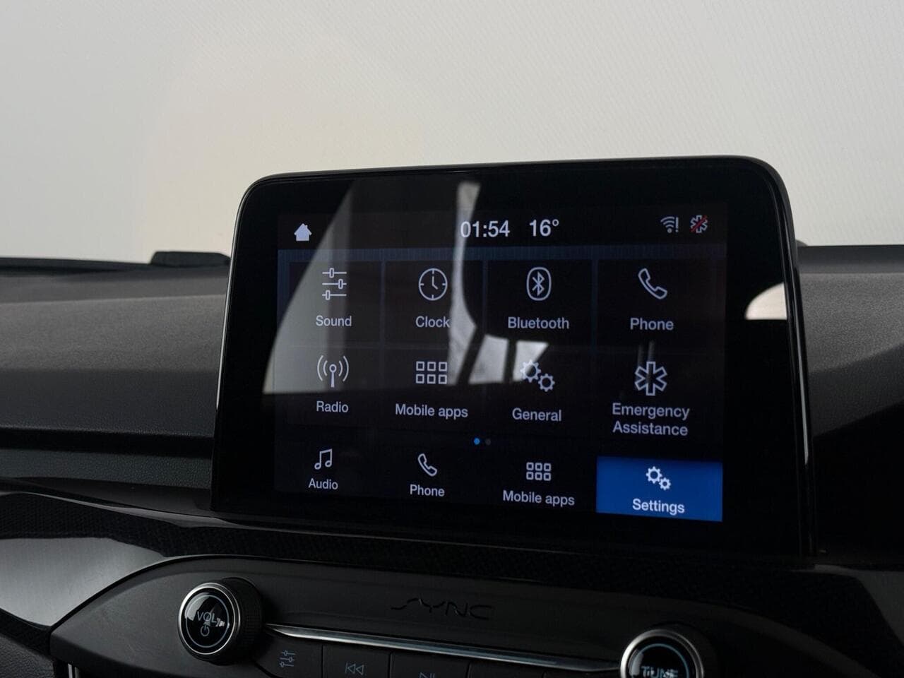 Ford Focus thumbnail Infotainment System