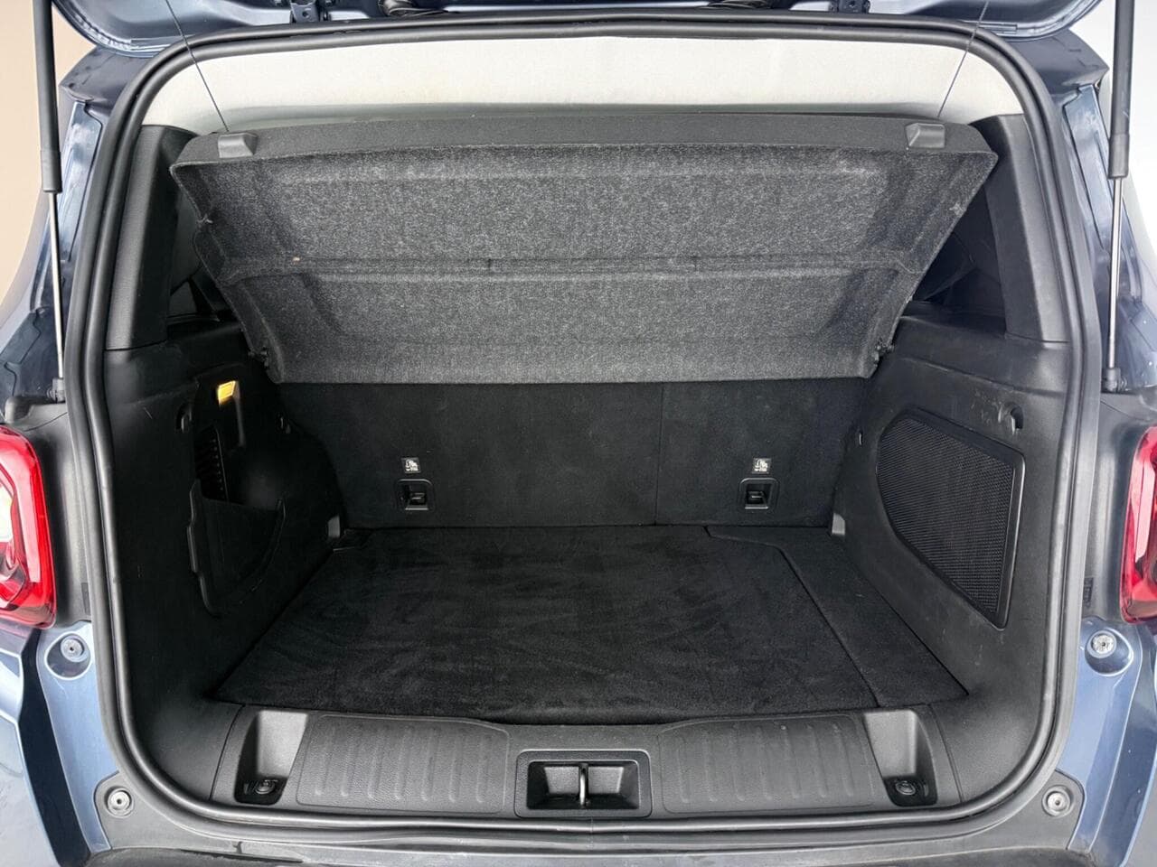 Jeep Renegade thumbnail Boot