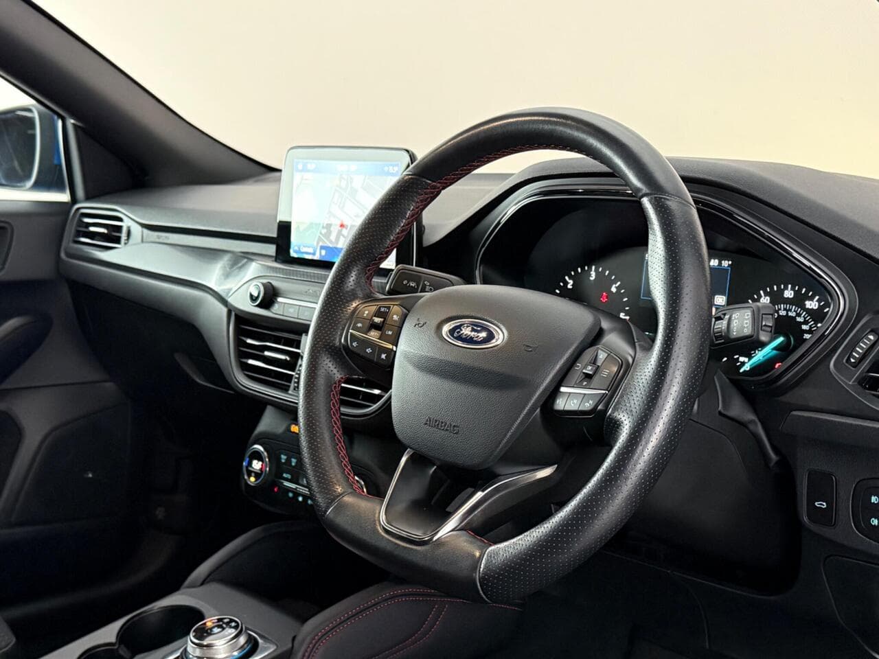 Ford Focus thumbnail Interior Front