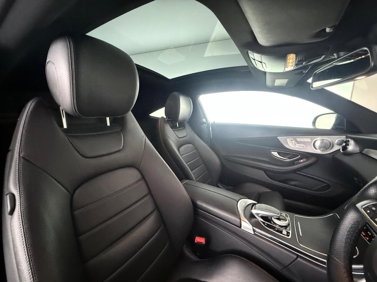 Mercedes-Benz C Class thumbnail Seat Driver