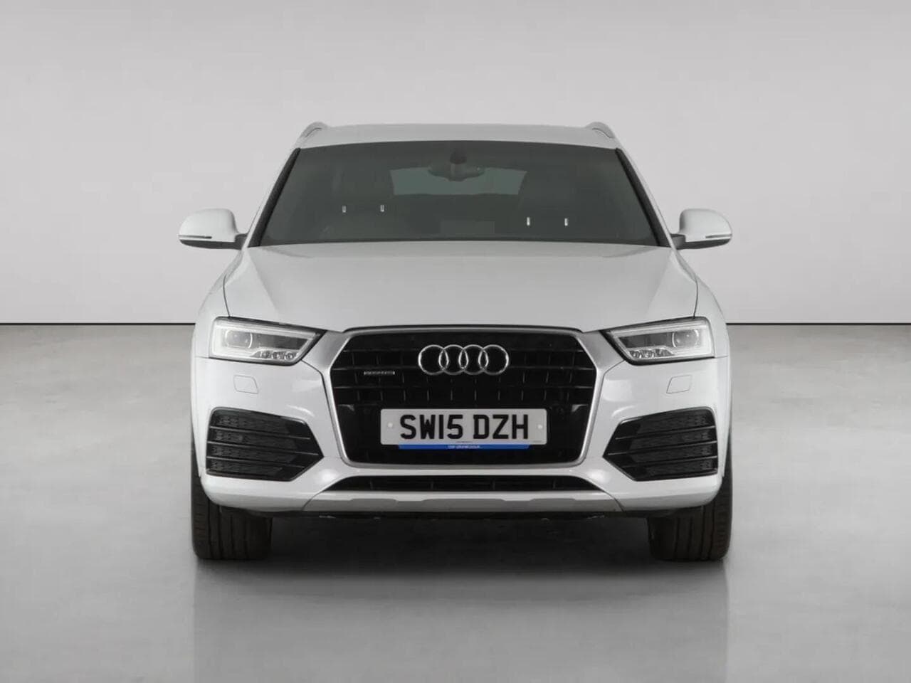 Audi Q3 thumbnail Front
