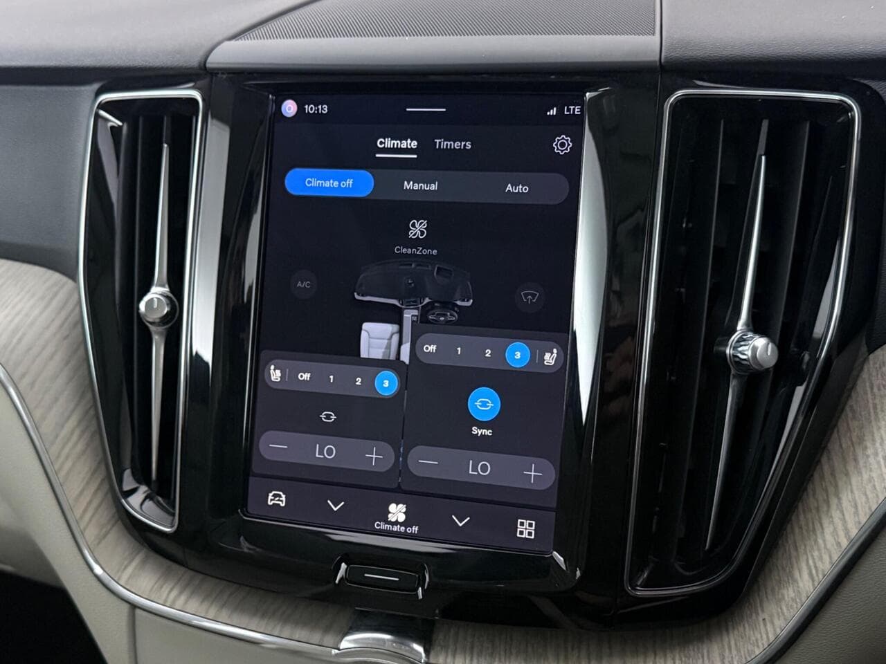 Volvo XC60 thumbnail Infotainment System