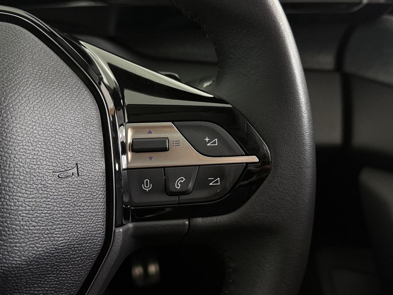 Peugeot 308 SW thumbnail Misc Controls