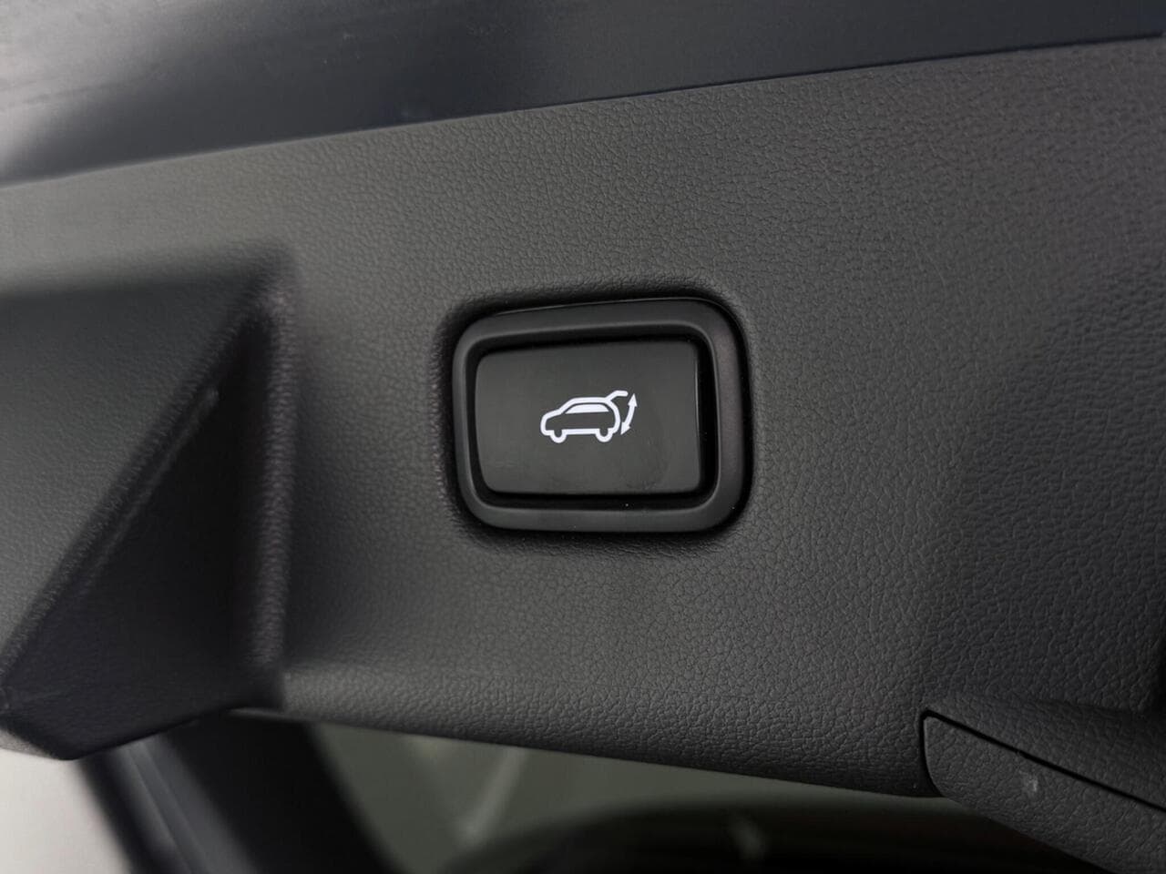 Hyundai TUCSON thumbnail Misc Controls