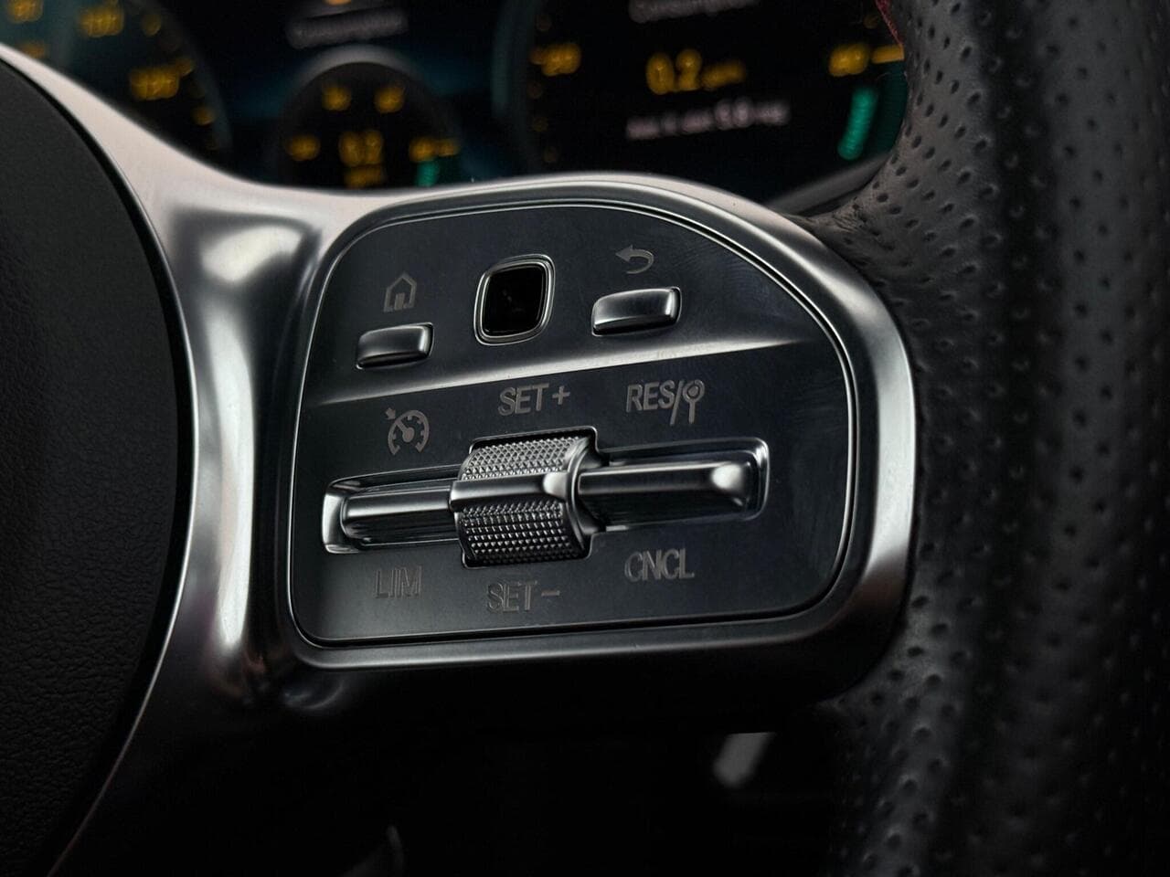 Mercedes-Benz GLA thumbnail Inconclusive