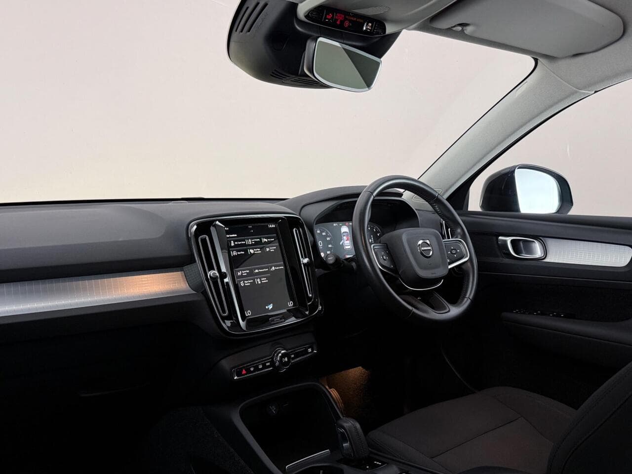 Volvo XC40 thumbnail Interior Front