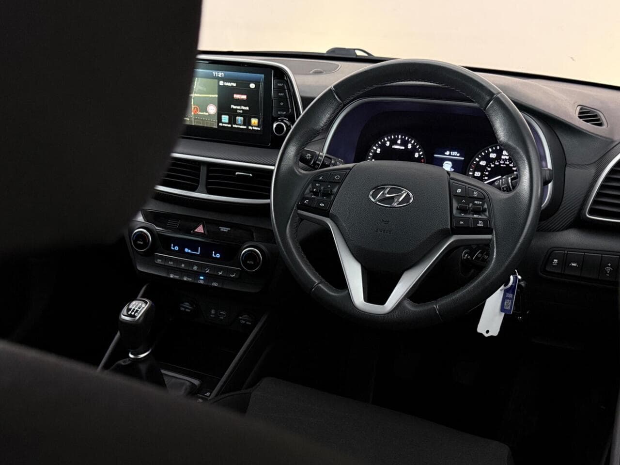 Hyundai TUCSON thumbnail Steering Wheel