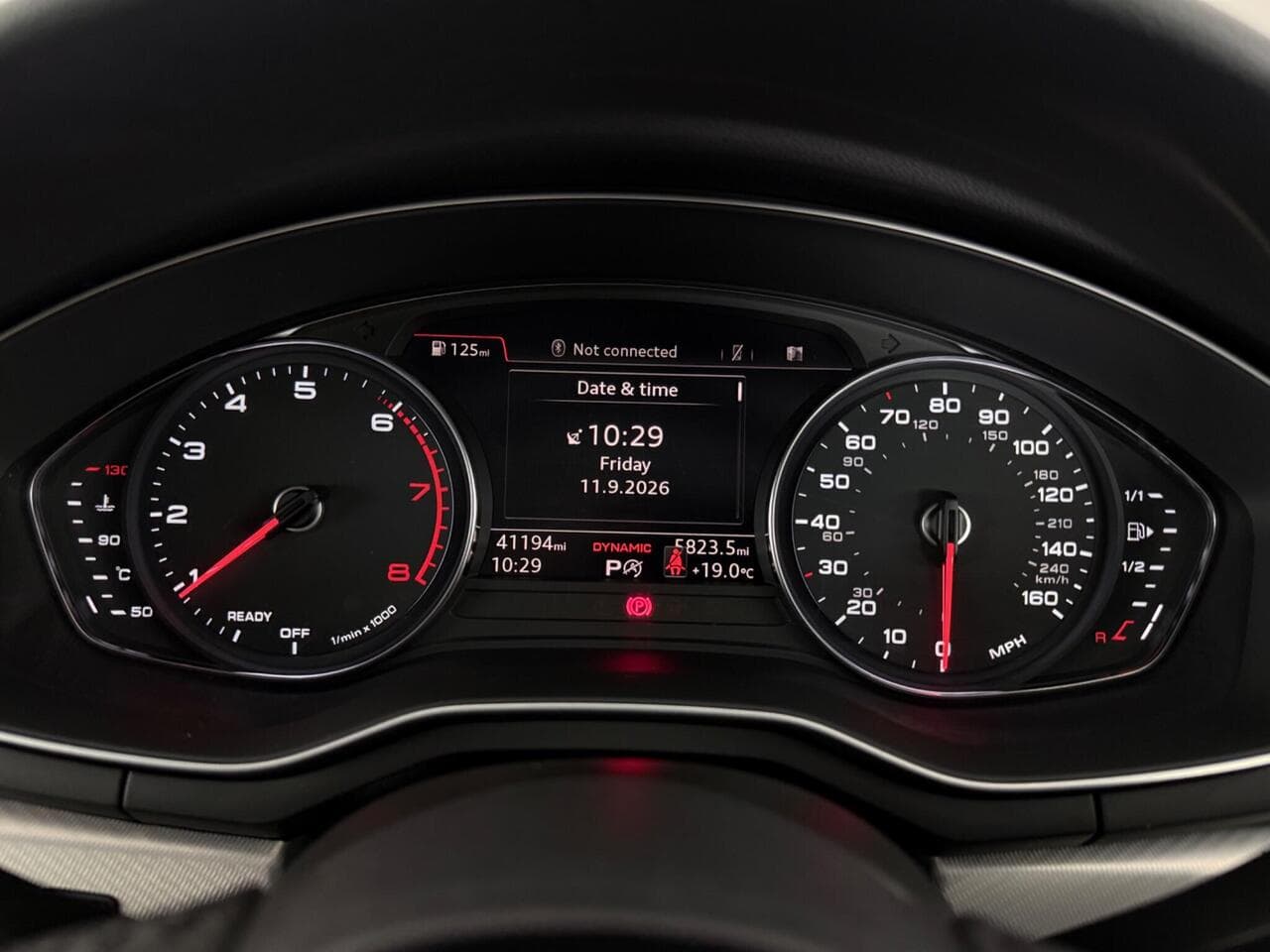 Audi A5 thumbnail Driver Instruments