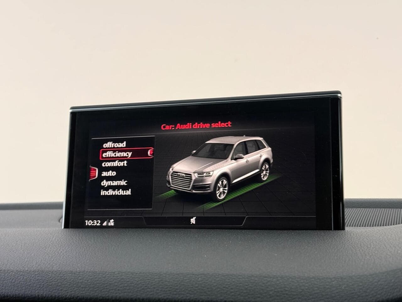 Audi Q7 thumbnail Infotainment System