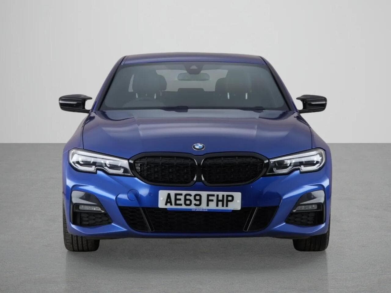 BMW 3 Series thumbnail Front