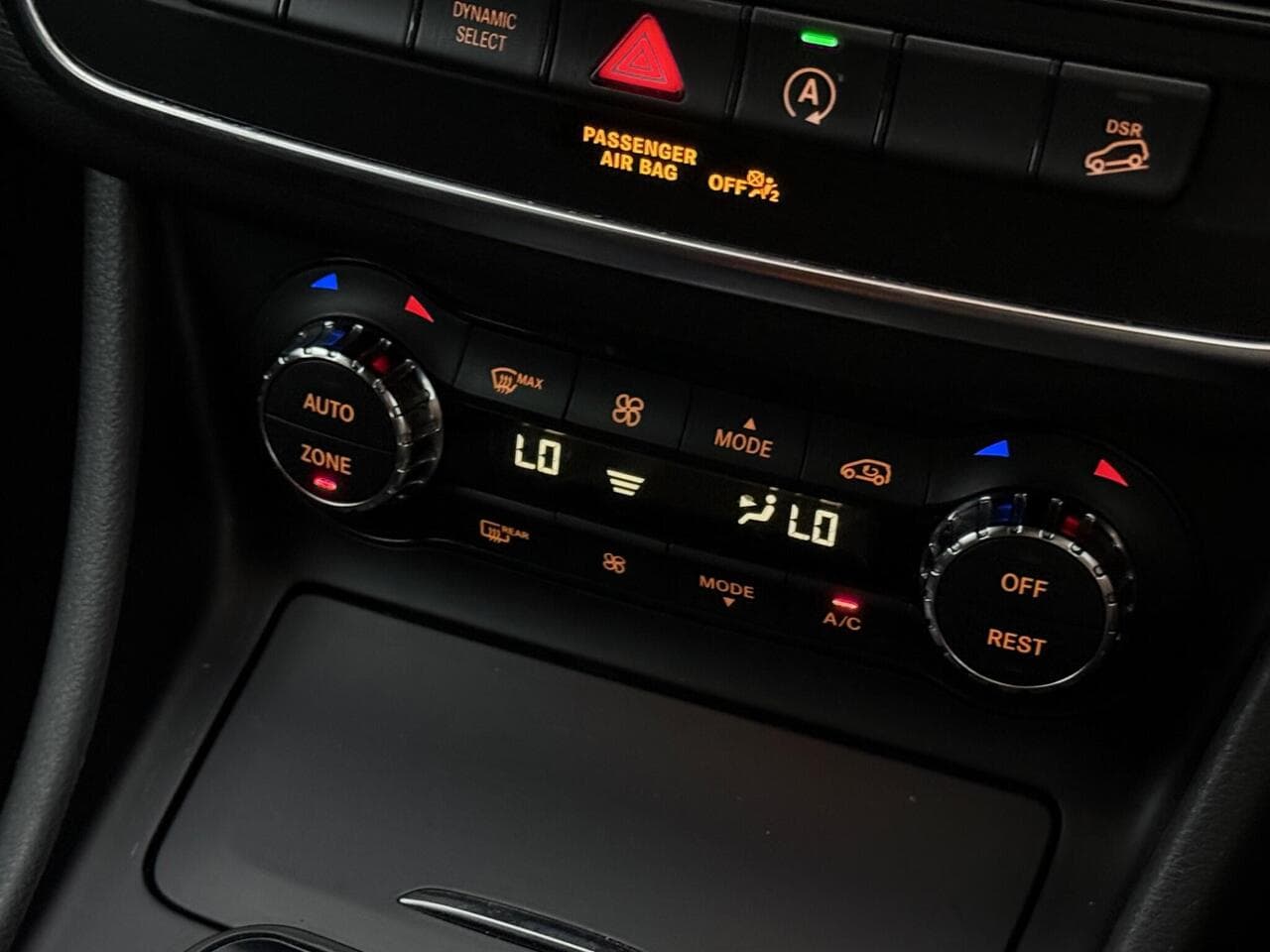 Mercedes-Benz GLA thumbnail Misc Controls