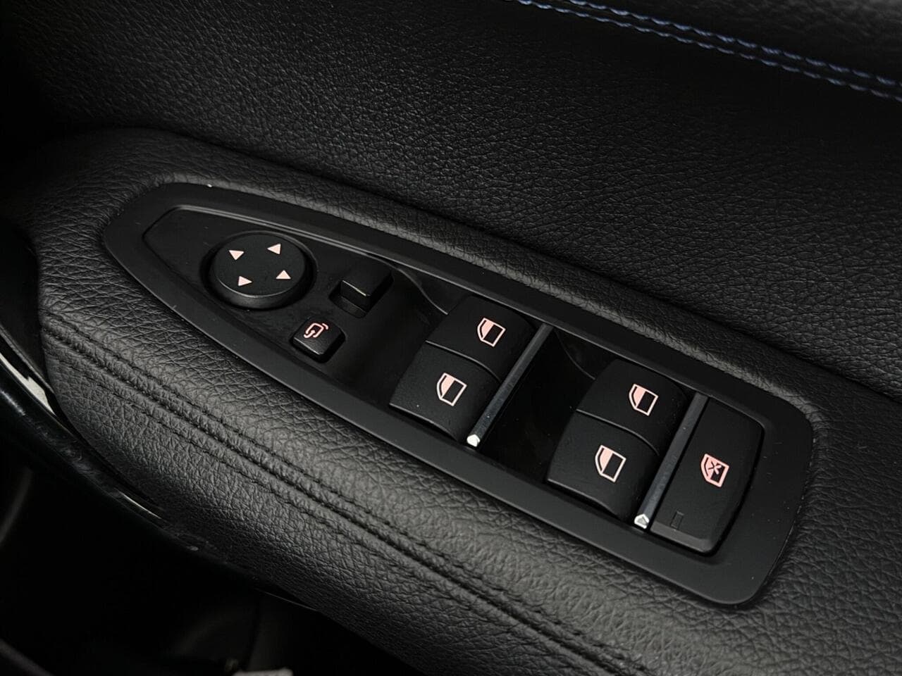 BMW 1 Series thumbnail Misc Controls