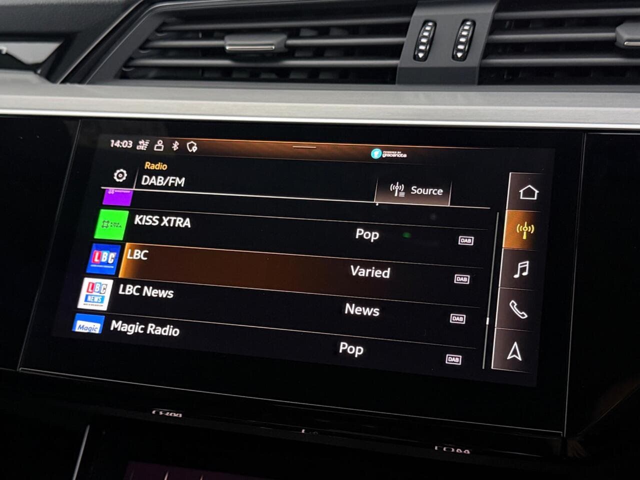Audi e-tron thumbnail Infotainment System