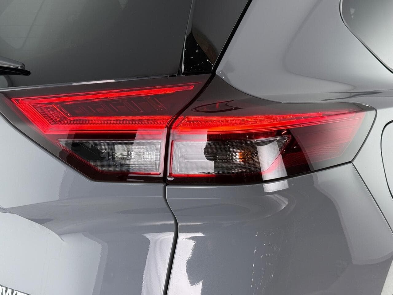 Nissan X-Trail thumbnail Lights Rear