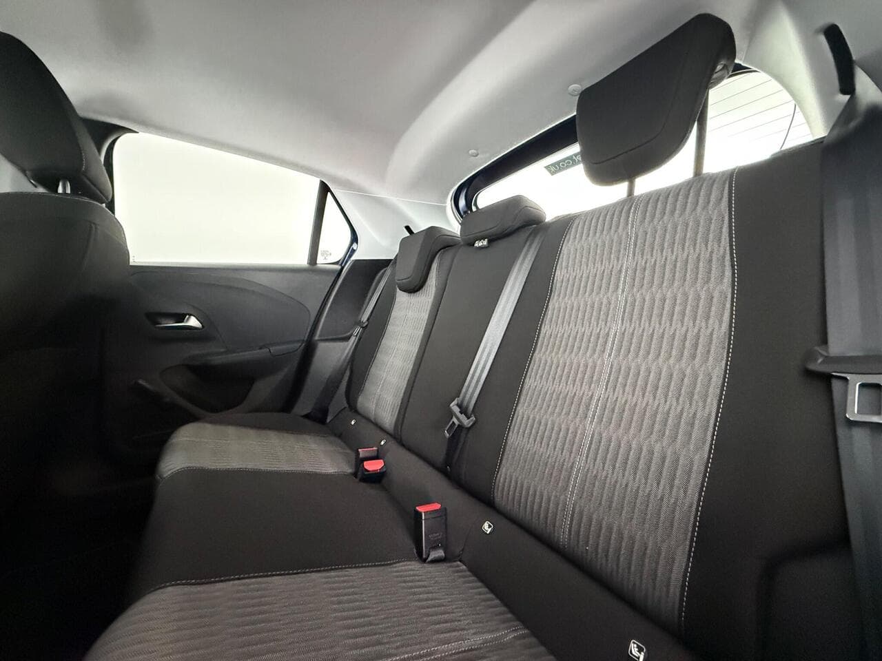 Vauxhall Corsa thumbnail Seats Rear