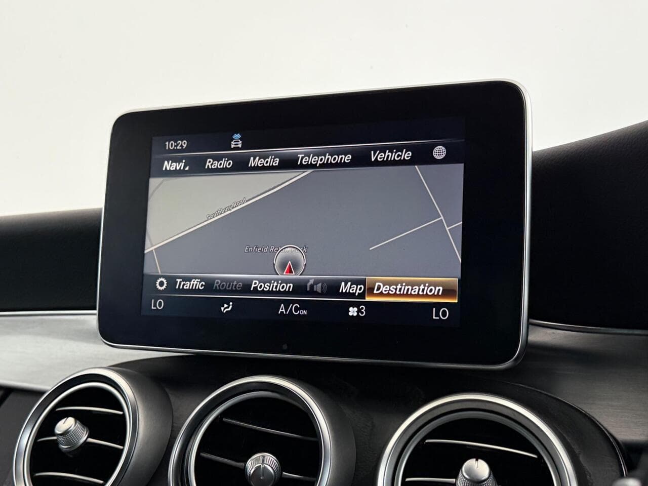 Mercedes-Benz C Class thumbnail Infotainment System