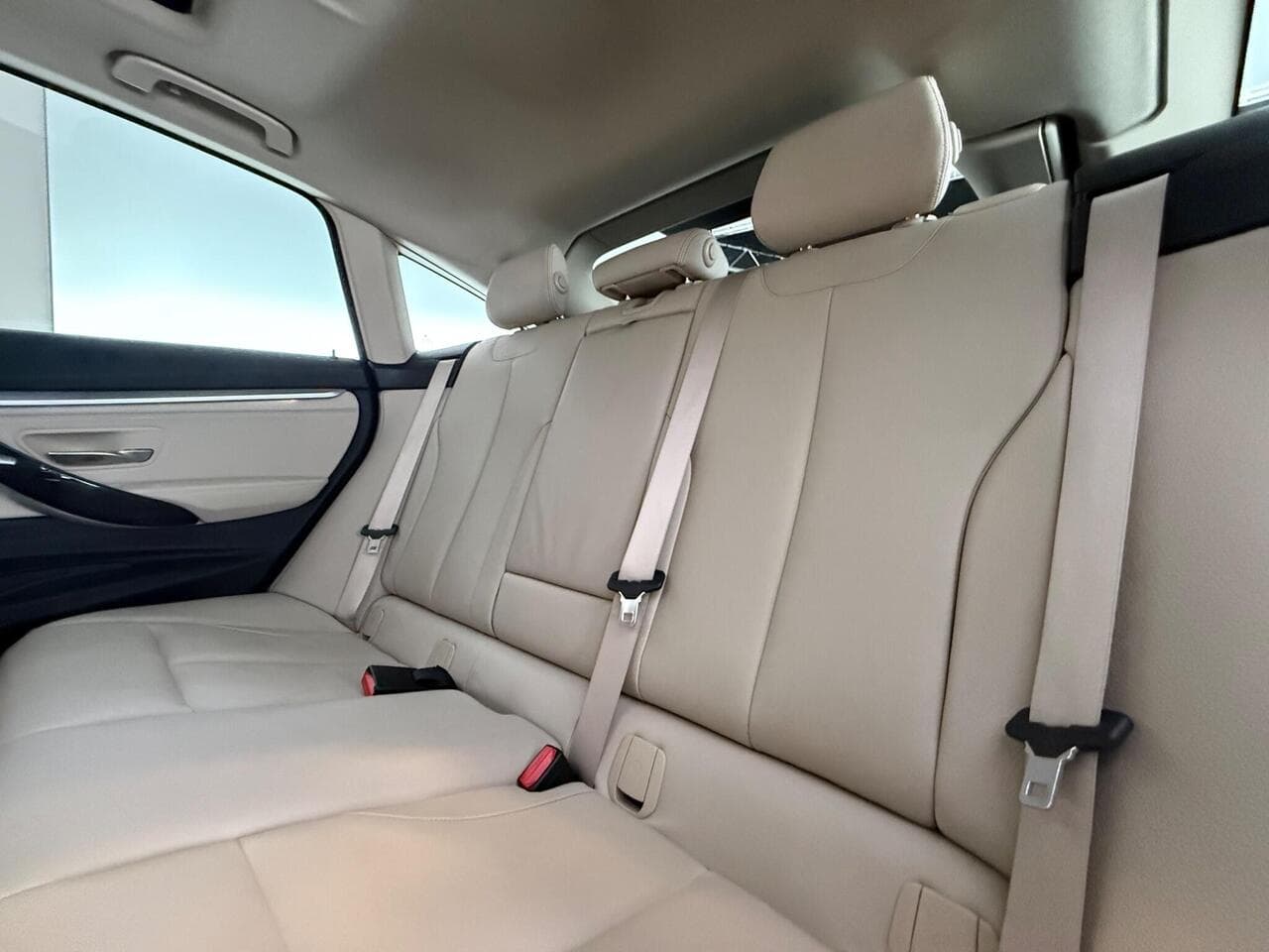 BMW 3 Series Gran Turismo thumbnail Seats Rear