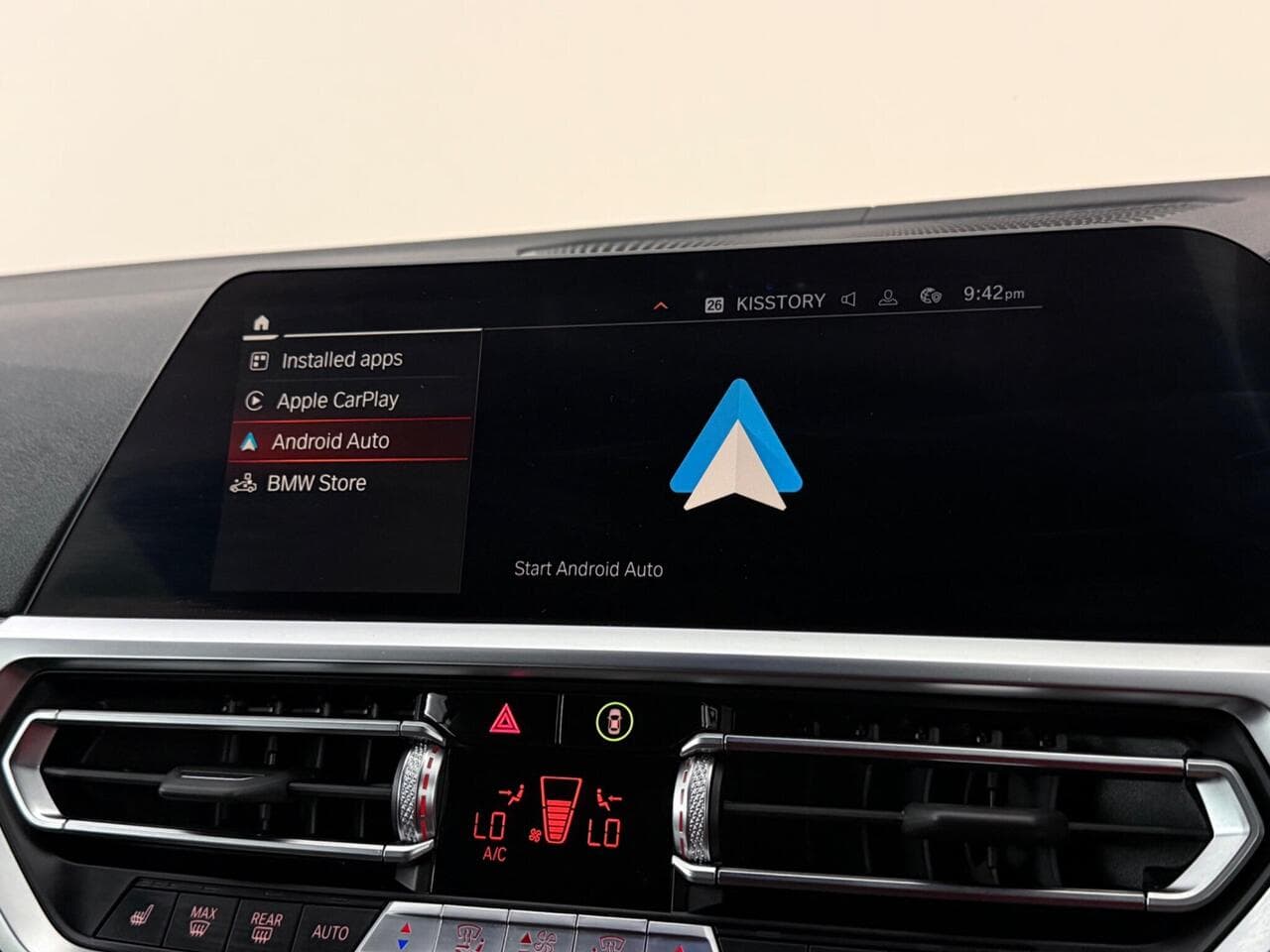 BMW 4 Series thumbnail Infotainment System
