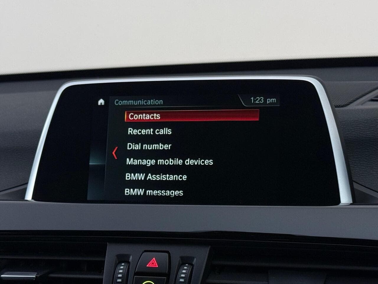 BMW X1 thumbnail Infotainment System