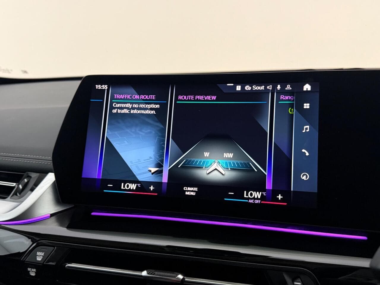 BMW X1 thumbnail Infotainment System