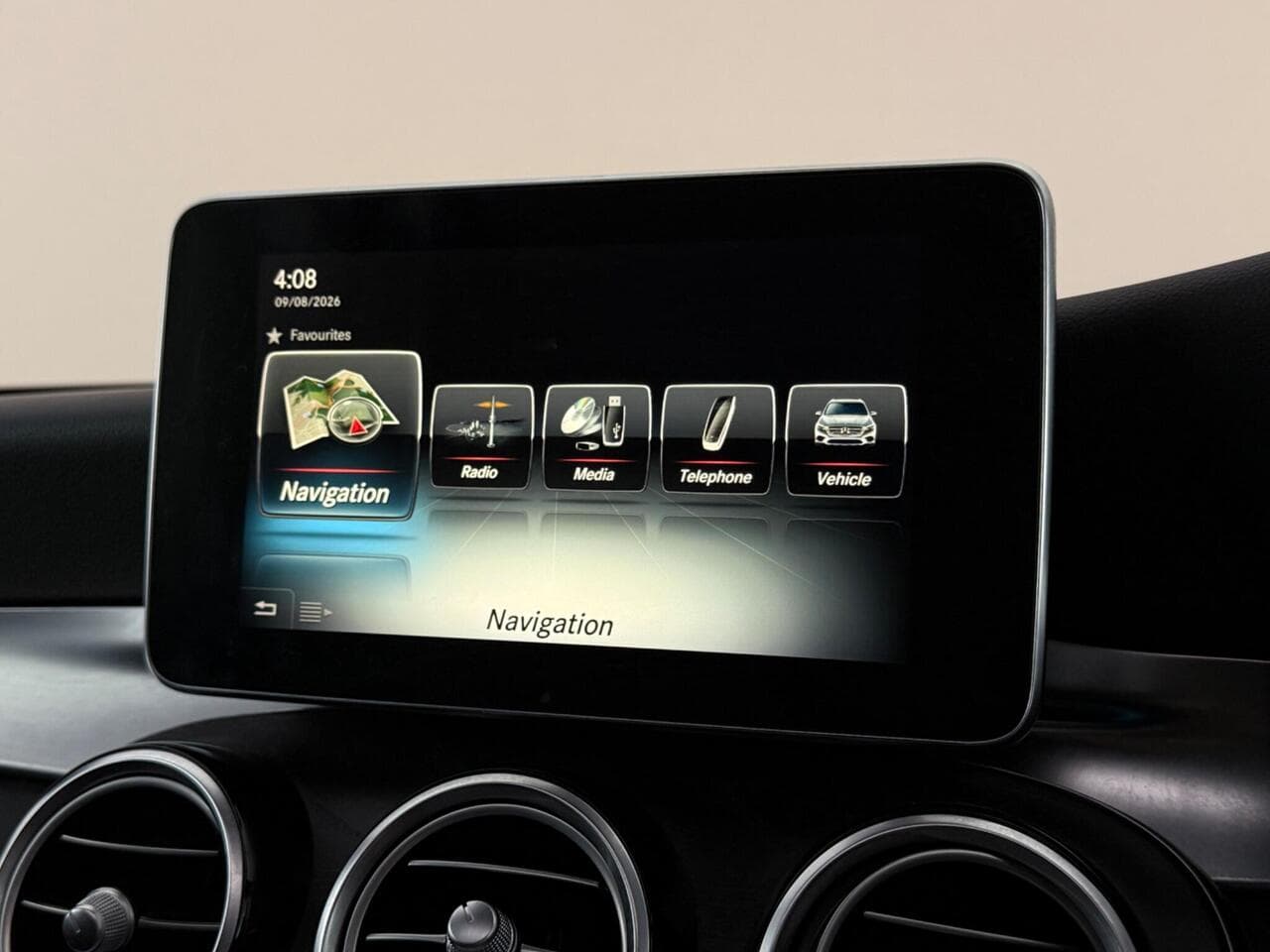 Mercedes-Benz GLC thumbnail Infotainment System