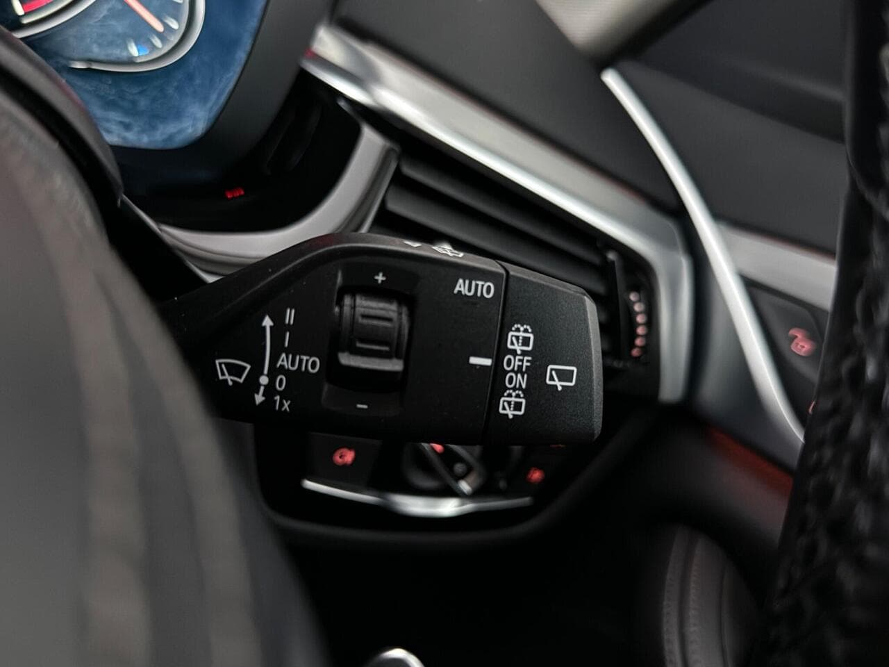 BMW 5 Series thumbnail Misc Controls