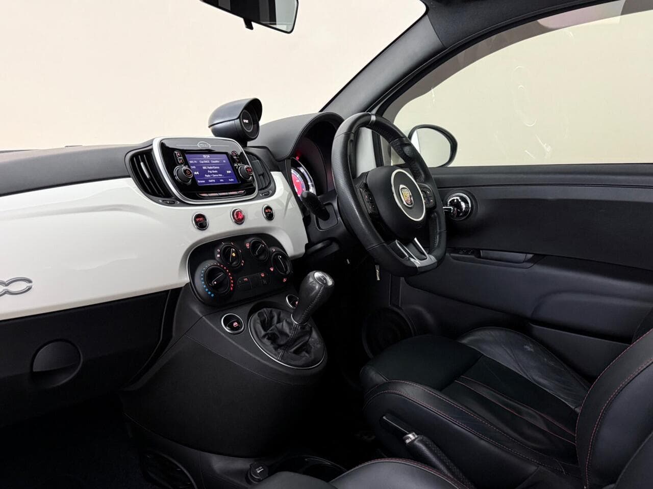 Abarth 595 thumbnail Interior Front