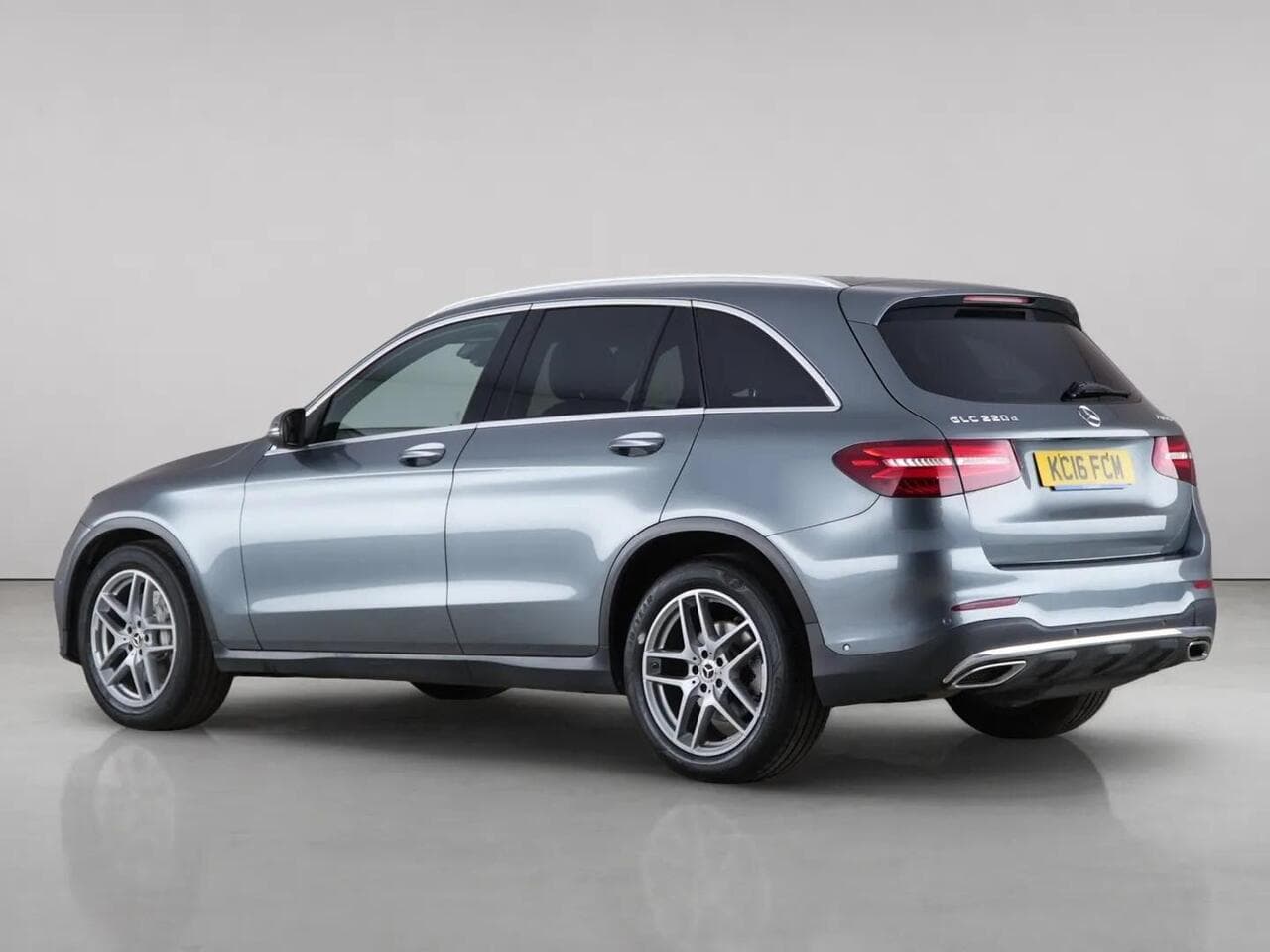 Mercedes-Benz GLC thumbnail Rear Left
