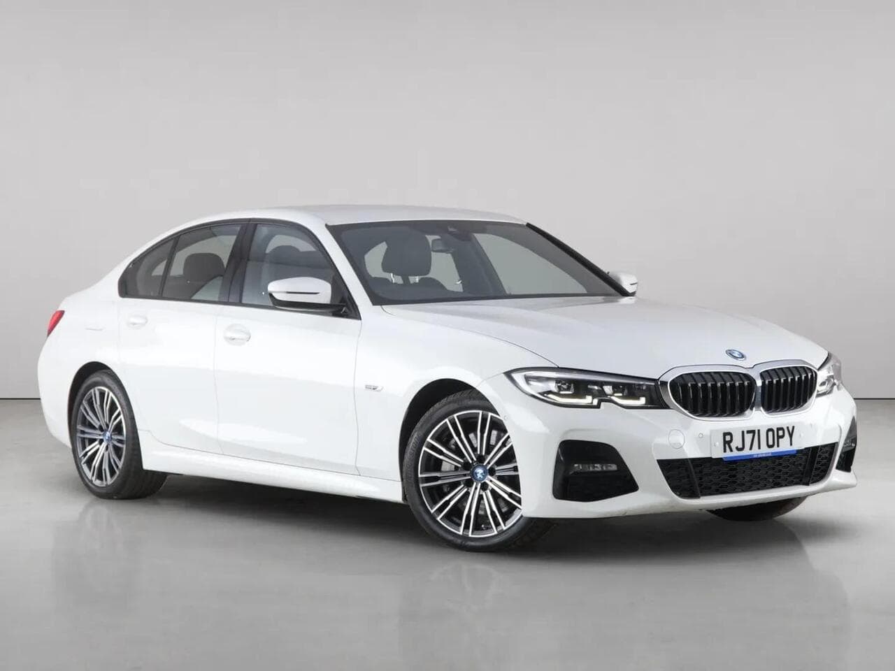 BMW 3 Series - BMW 3 Series 2.0 330e 12kWh M Sport Auto Euro 6 (s/s) 4dr