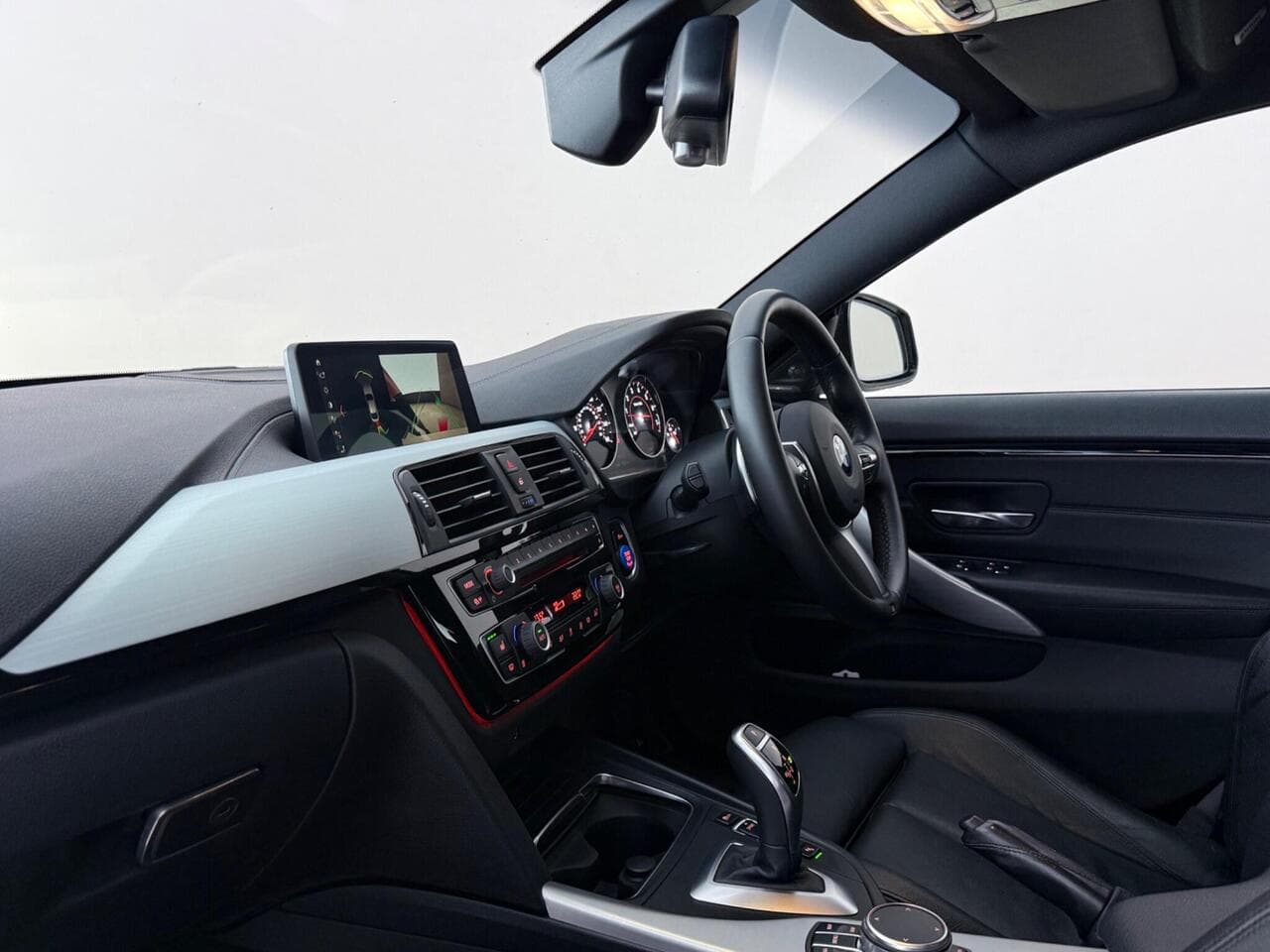 BMW 4 Series Gran Coupe thumbnail Interior Front