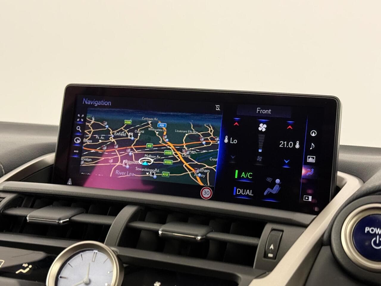 Lexus NX thumbnail Infotainment System
