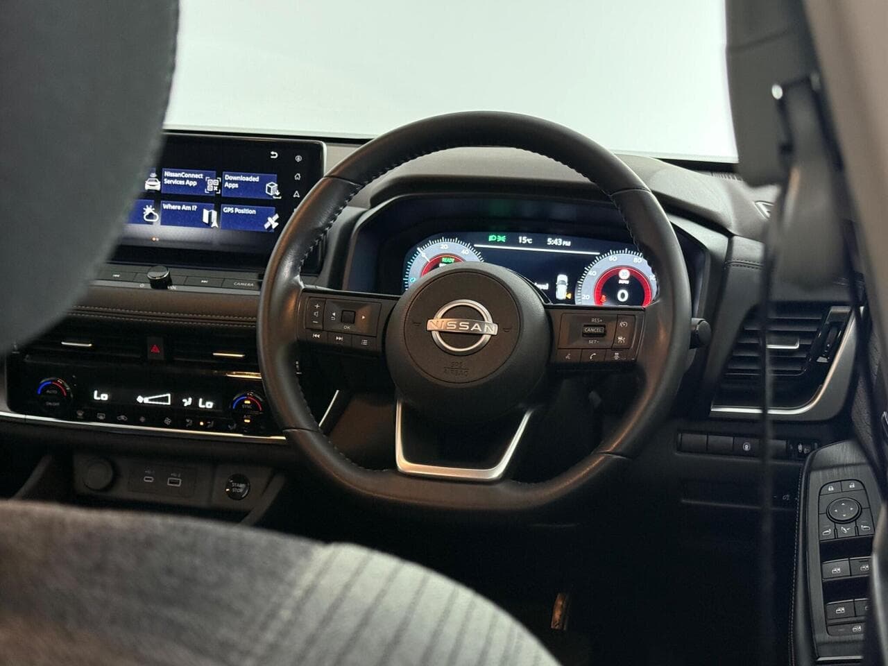 Nissan X-Trail thumbnail Steering Wheel