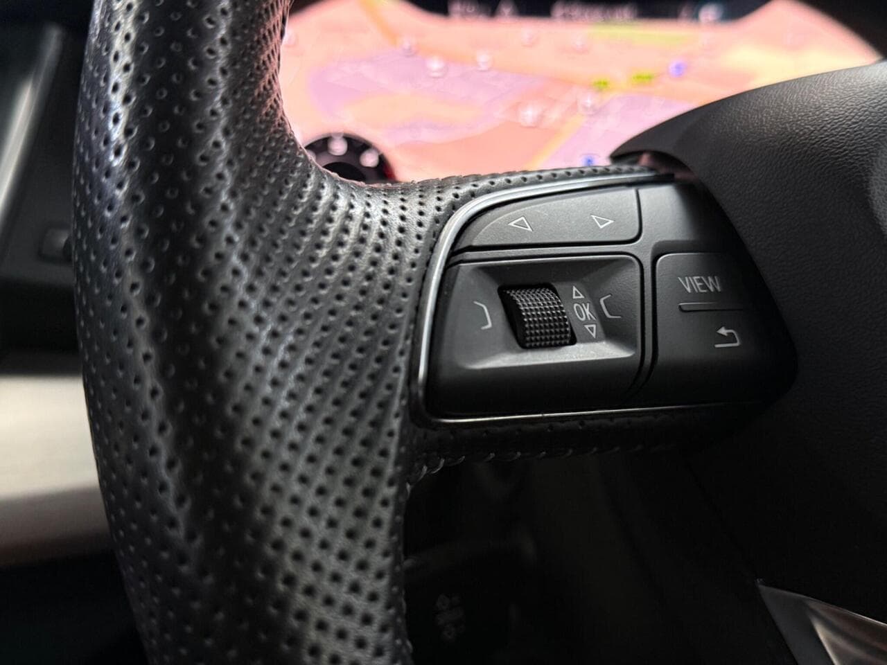 Audi Q5 thumbnail Misc Controls