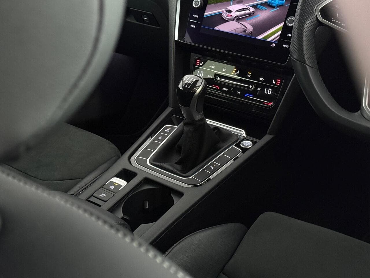 Volkswagen Arteon thumbnail Interior Front