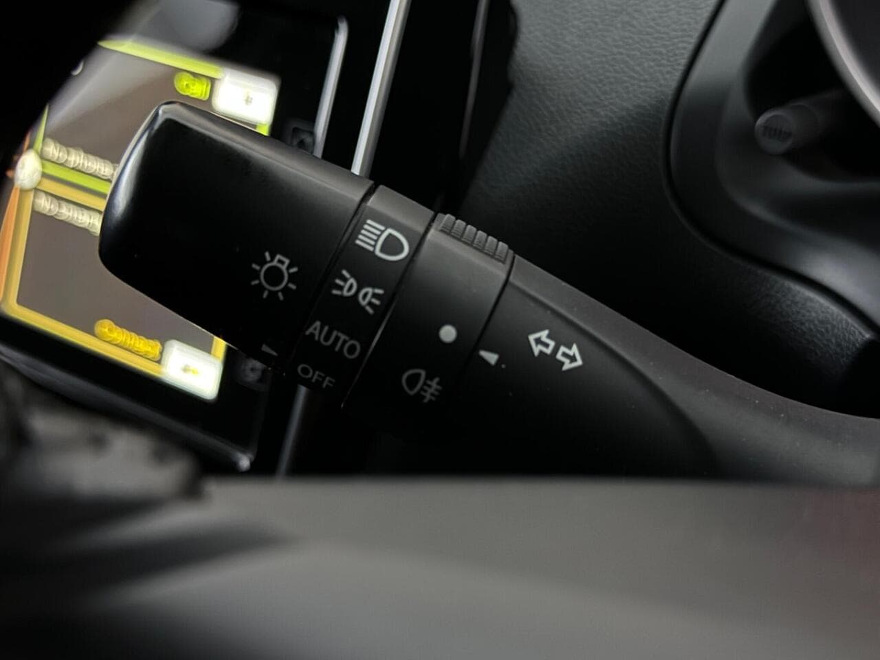 Suzuki Swift thumbnail Misc Controls