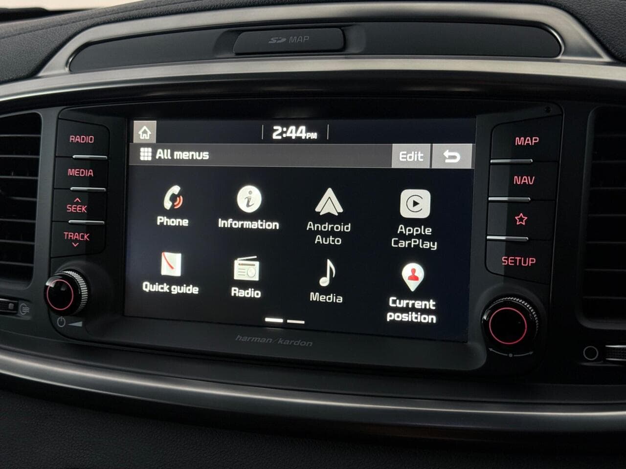 Kia Sorento thumbnail Infotainment System