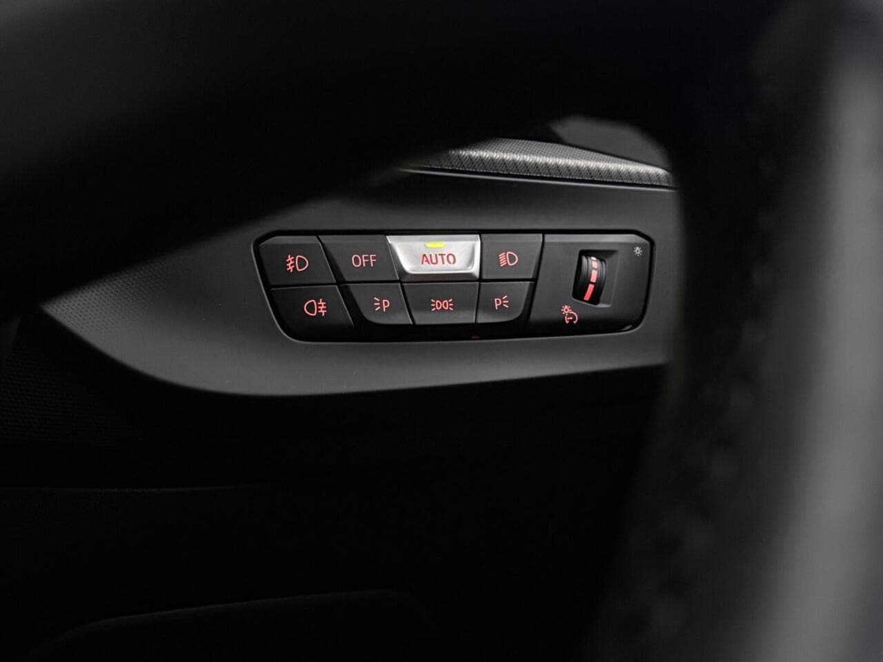 BMW 2 Series Gran Coupe thumbnail Misc Controls