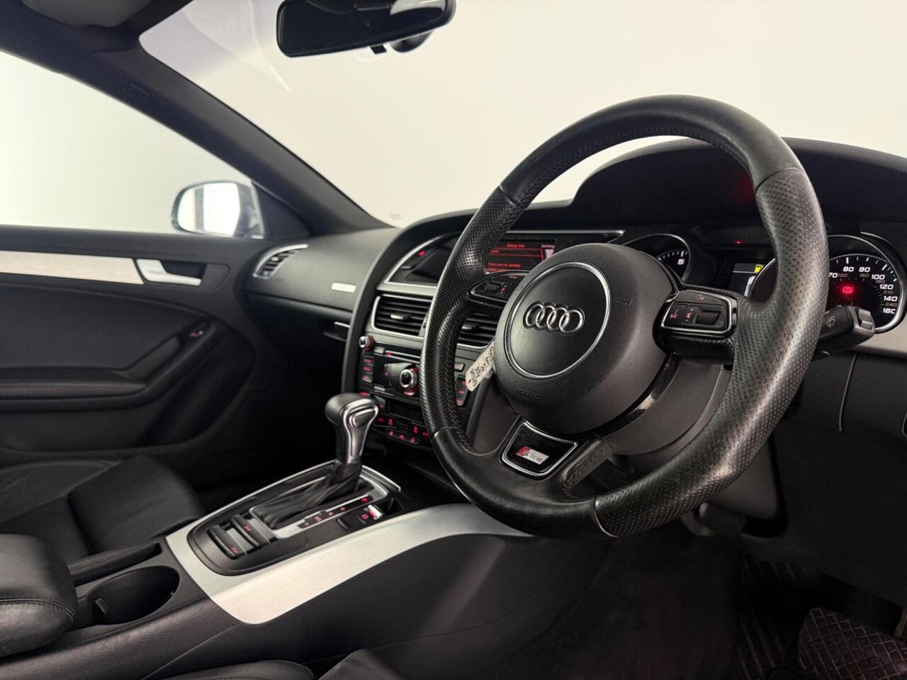 Audi A5 thumbnail Interior Front