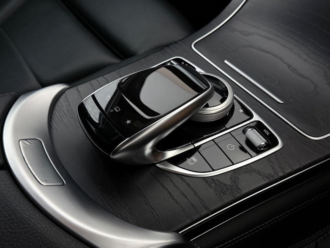 Mercedes-Benz GLC thumbnail Inconclusive