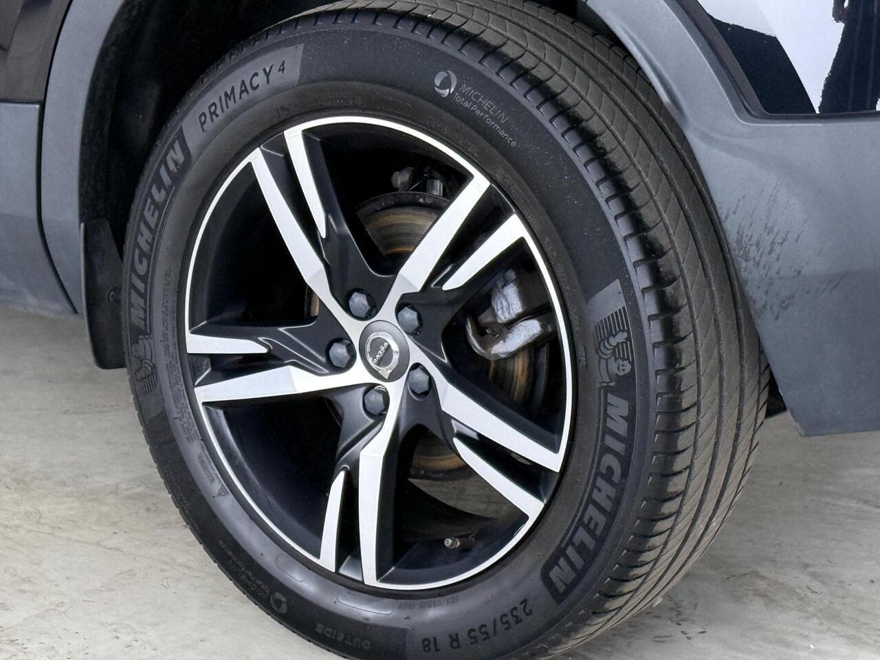 Volvo XC40 thumbnail Wheel