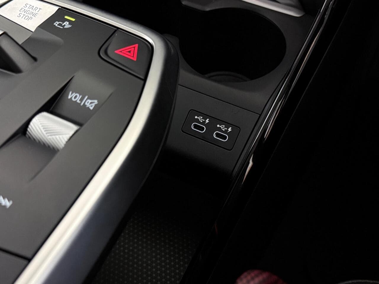 BMW 2 Series Active Tourer thumbnail Misc Controls