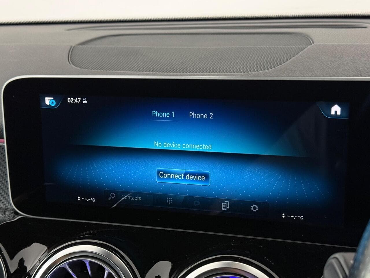 Mercedes-Benz GLB thumbnail Infotainment System