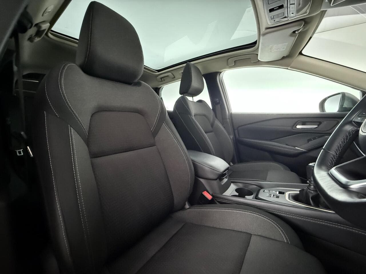 Nissan Qashqai thumbnail Seat Driver