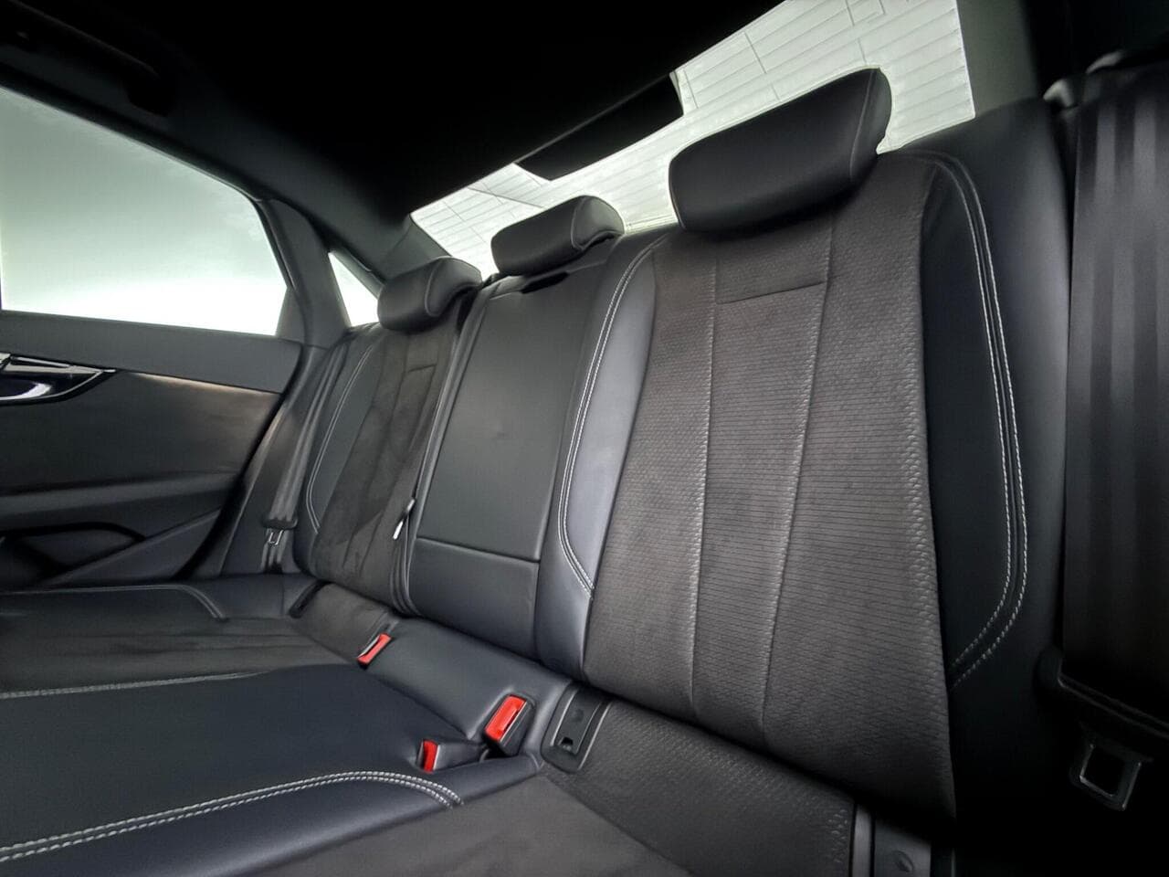 Audi A4 thumbnail Seats Rear