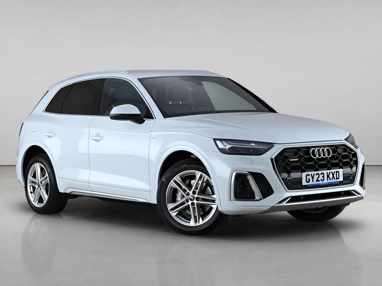 Audi Q5 - Audi Q5 2.0 TDI 40 S line S Tronic quattro Euro 6 (s/s) 5dr