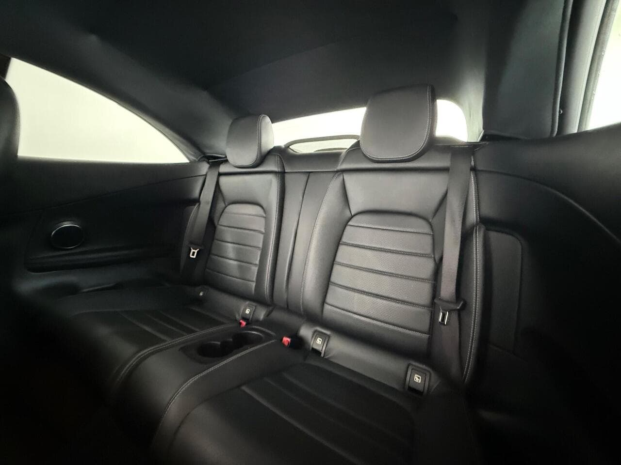 Mercedes-Benz C Class thumbnail Seats Rear