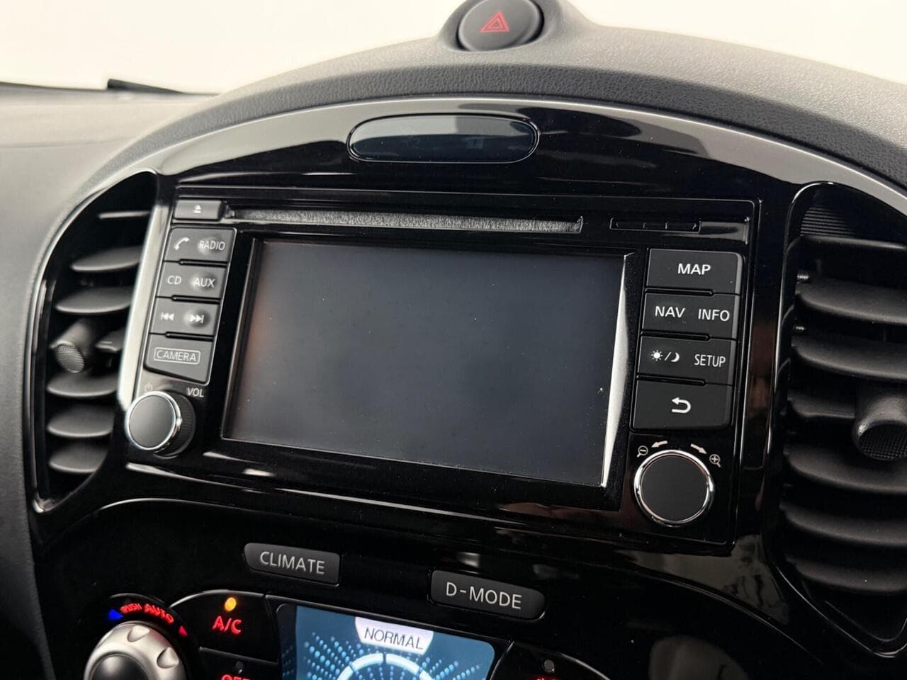 Nissan Juke thumbnail Infotainment System